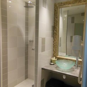 Chambre Club Lit King-Size